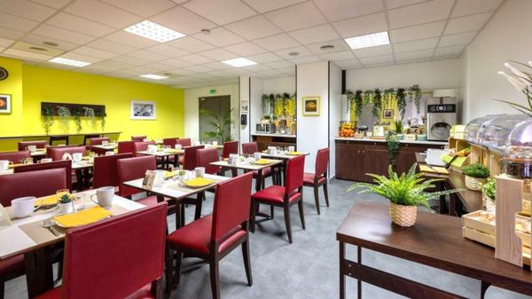 INVESTISSEMENT LOCATIF  GRENOBLE  Résidence tourisme Kosy Les Cèdres  7,01 % de rentabilité