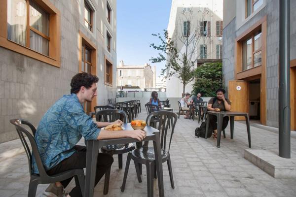 INVESTISSEMENT LOCATIF – MARSEILLE - Résidence Appart'City Marseille Euromed - 6%  de rentabilité.