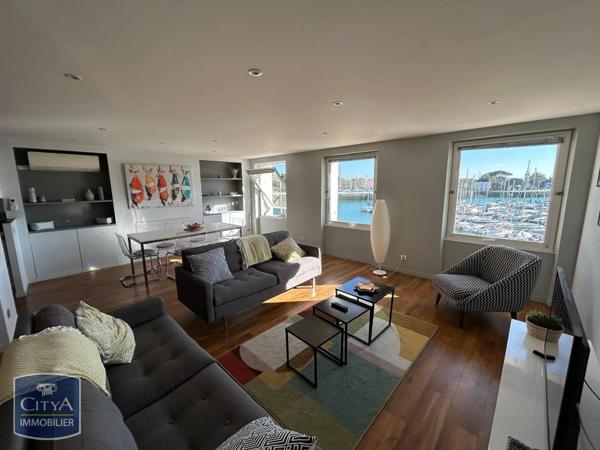 Appartement à louer 3 pièces 145m²