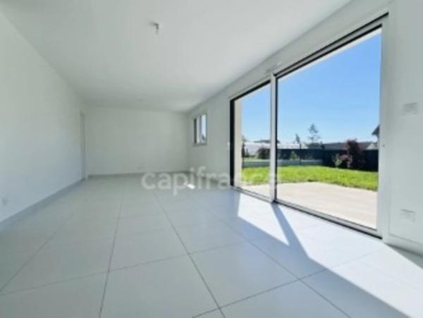 MAISON FAMILIALE NEUVE AVEC 5 CHAMBRES, GARAGE ET JARDIN CLÉ EN MAIN