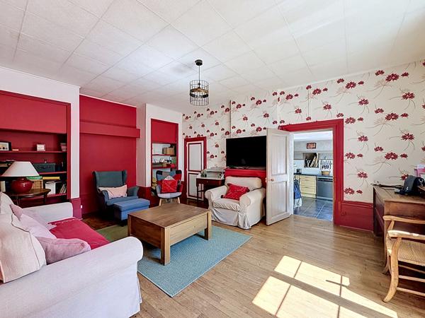 Achat maison bourgeoise sur Poce Sur Cisse 164 m²  sur un parc de 2765 m²