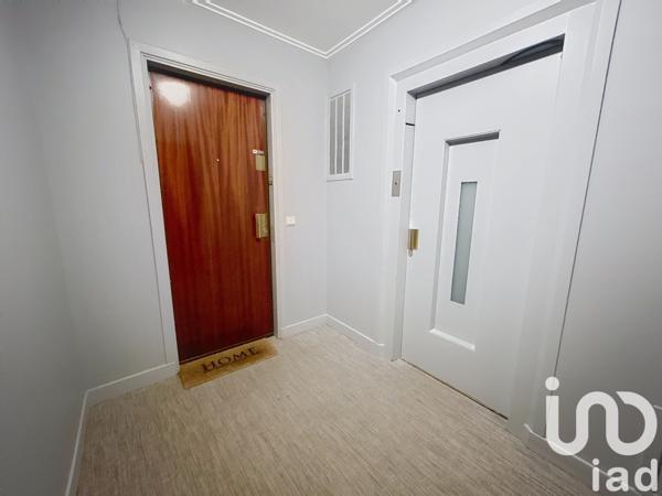 Apartment for sale 5 rooms 91 m² Saint-Cloud