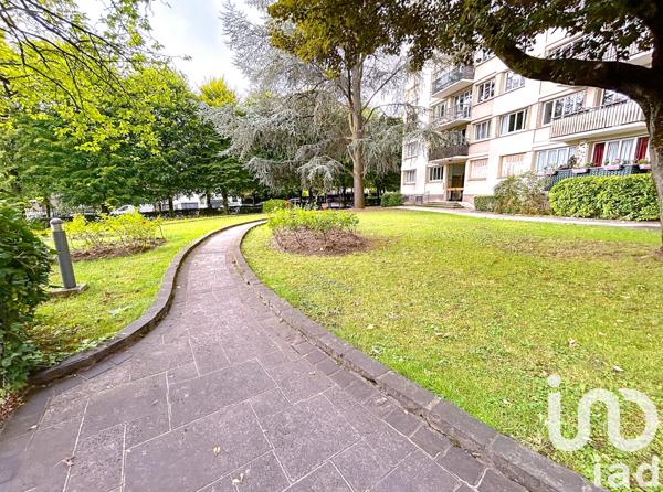 Apartment for sale 5 rooms 91 m² Saint-Cloud