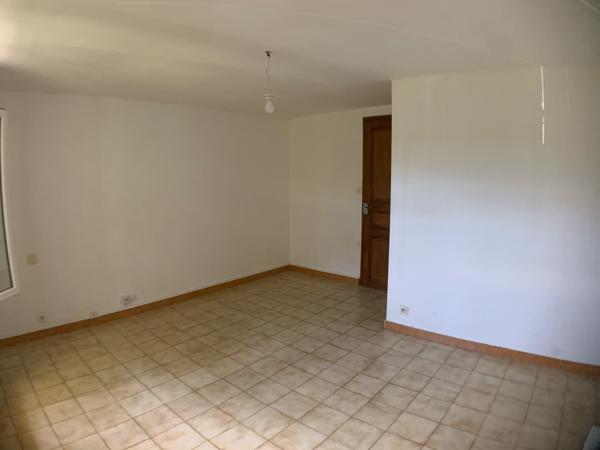 T2/3  avec terrasse sur Cavillargues