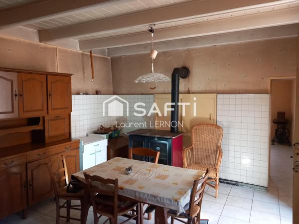 CORPS DE FERME DE 80 M² SUR UN TERRAIN DE 5000 M²
