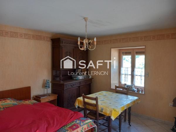 CORPS DE FERME DE 80 M² SUR UN TERRAIN DE 5000 M²