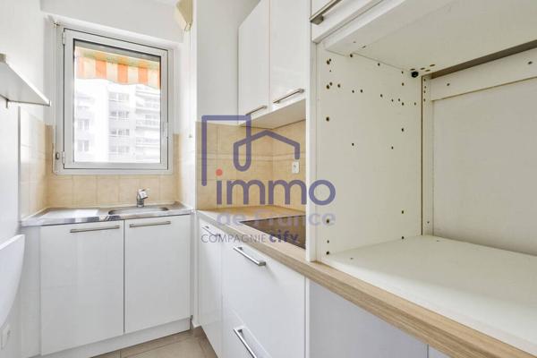 Appartement lumineux avec balcon et cave : Résidence sénior Le