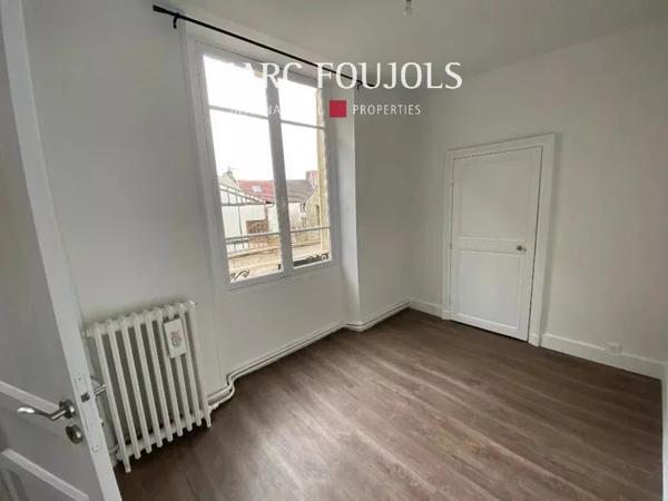 Senlis – Appartement avec garage