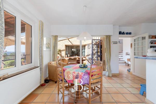 Lorgues, Maison 5 Chambres -  206 m² à vendre