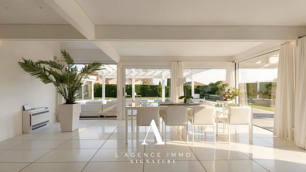Villa d’Exception T7 Piscine Sous-Sol Aménagé Prestations Haut de Gamme Prévessin-Moëns 01280