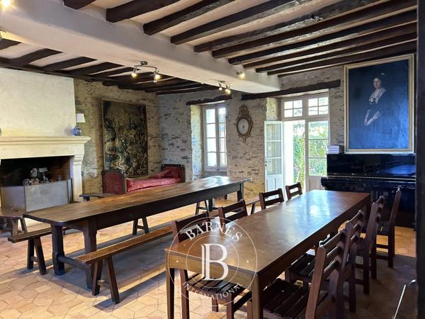 Candé, Maison d'hôtes 18 Chambres -  976 m² à vendre
