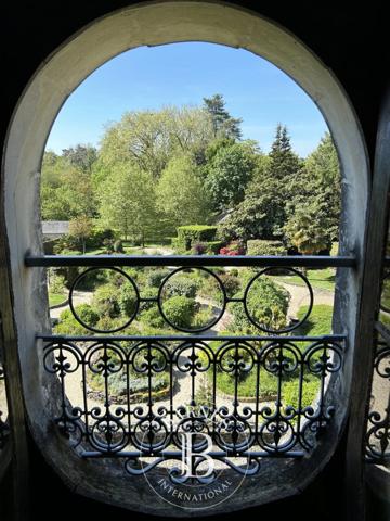 Candé, Maison d'hôtes 18 Chambres -  976 m² à vendre