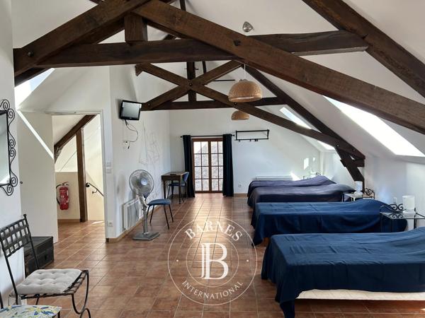 Candé, Maison d'hôtes 18 Chambres -  976 m² à vendre