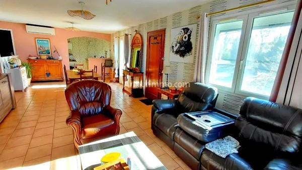 Vente                                                      Maison
                        
                     5 pièces                      129 m2                     à Castres