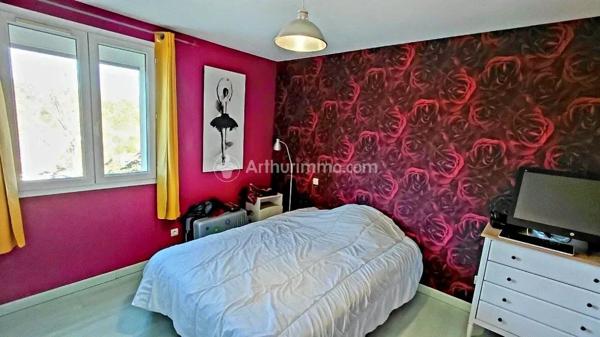Vente                                                      Maison
                        
                     5 pièces                      129 m2                     à Castres