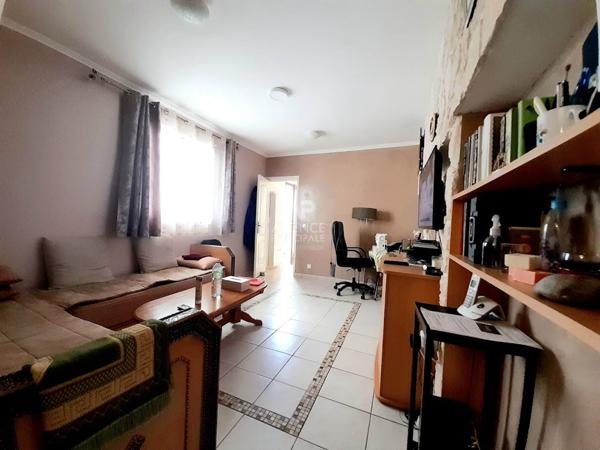 Argenteuil Centre Ville maison Plain pied 2 pièces,1 chambre , dépendance et jardin €214 700 ** - Référence 4330