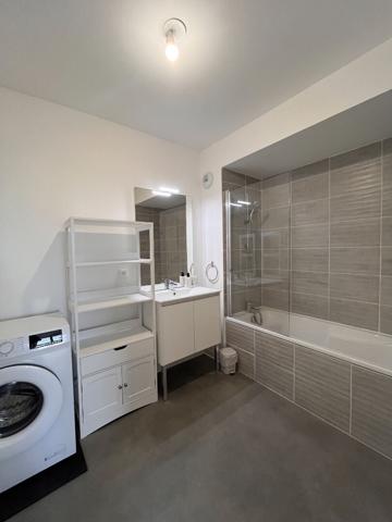 A LOUER - Appartement meublé de type 3 avec terrasse et parking Hauts de St Aubin