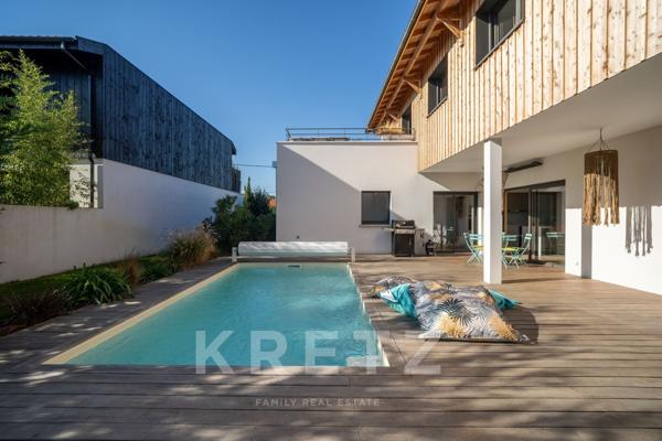 Magnifique villa d’architecte contemporaine – 5 chambres – 202 m² - Piscine