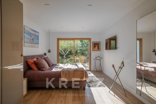 Magnifique villa d’architecte contemporaine – 5 chambres – 202 m² - Piscine