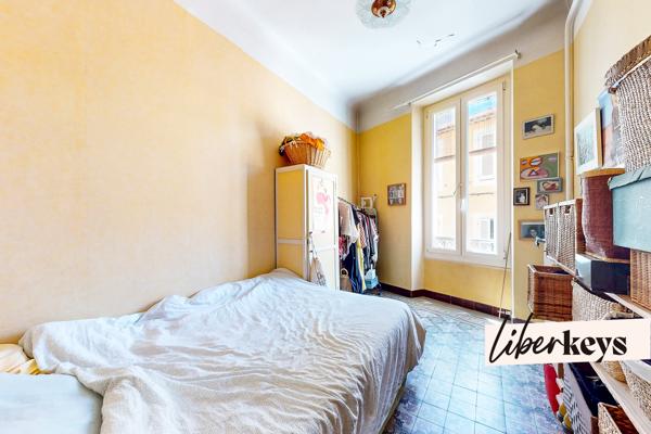 Aubagne centre T4 atypique ~87m² avec terrasse ~16m² et des rangements