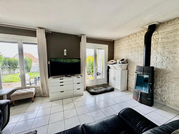 Maison individuelle 119 m2 - 725 m2 terrain- 3 chambres- sous-sol total- Rosny-sur-Seine