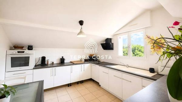 MAISON 210 m² + TERRAIN 10 000 m²