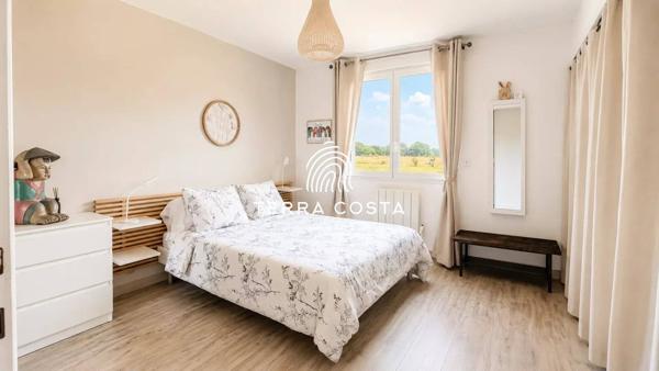 MAISON 210 m² + TERRAIN 10 000 m²