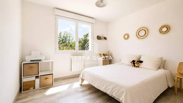 MAISON 210 m² + TERRAIN 10 000 m²