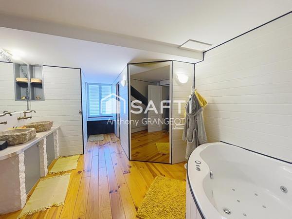 Maison de ville familiale, 224M², jardin, piscine VENDUE MEUBLEE