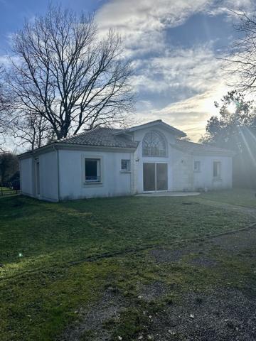 Maison T6 de 150m² (4 chambres et un bureau)