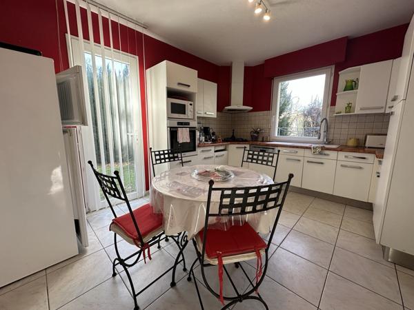 Maison T6 de 150m² (4 chambres et un bureau)