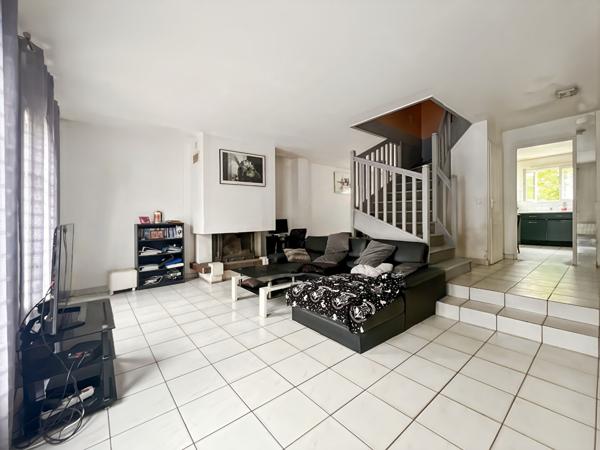 Maison Vaureal 7 pièce(s) 126 m2