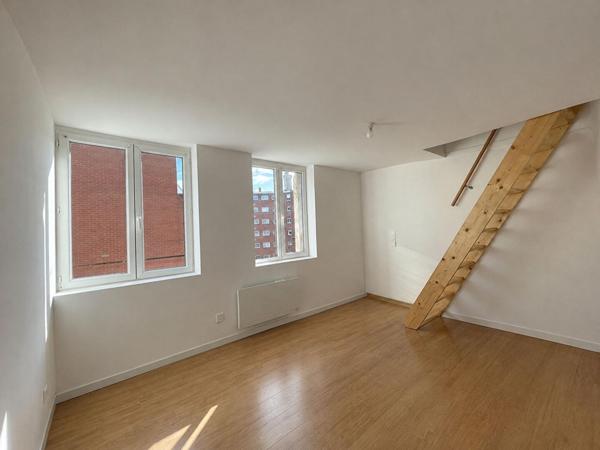 A LOUER : T1 à LILLE • Rue du Molinel - RÉPUBLIQUE BEAUX-ARTS • 780 € CC • Réf. 269-401