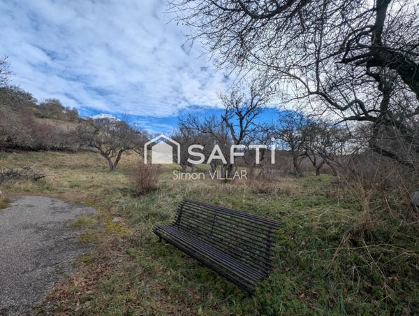 Maison avec bien exposé avec une vue dégagée