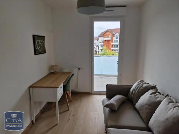 Appartement à louer 3 pièces 62.83m² Saint-Genis-Pouilly (01630)