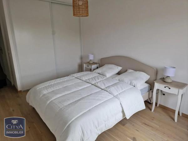 Appartement à louer 3 pièces 62.83m² Saint-Genis-Pouilly (01630)