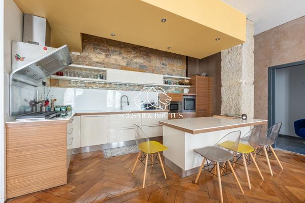 LYON 03 – Appartement 6 pièces de 153 m² avec balcon, caves et grenier