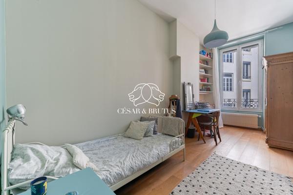LYON 03 – Appartement 6 pièces de 153 m² avec balcon, caves et grenier