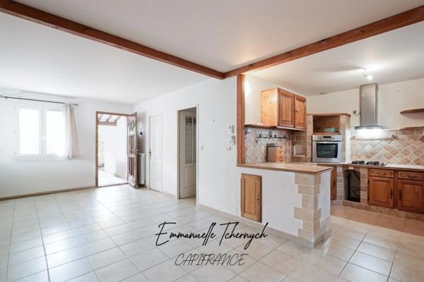 Istres – Maison T4 avec terrasses plein sud, garage et parking