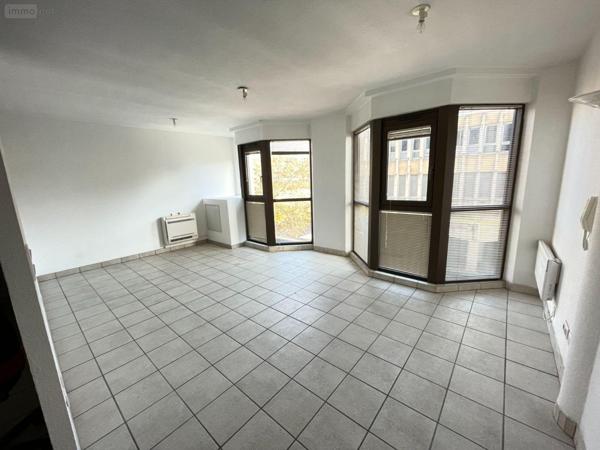 Studio à vendre à Manosque dans les Alpes-de-Haute-Provence (04100), ref : 025/1924