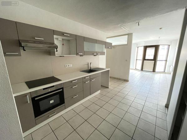 Studio à vendre à Manosque dans les Alpes-de-Haute-Provence (04100), ref : 025/1924