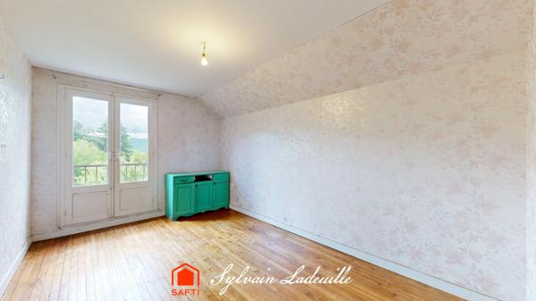 Maison 8 pièces au Bugue : fort potentiel à saisir