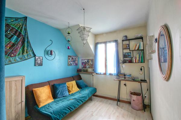 Pavillon au calme et proche du RER B