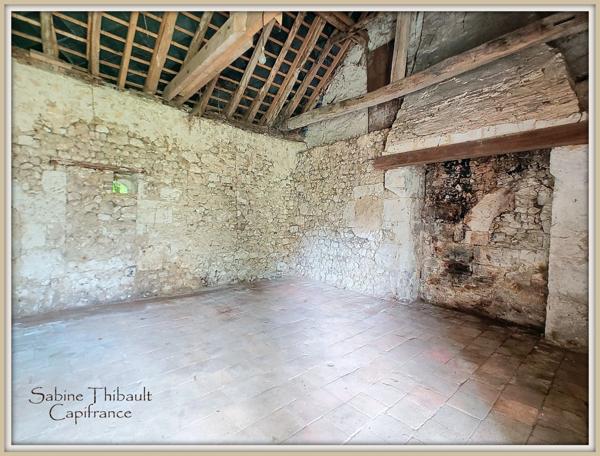 Dpt Indre et Loire (37), à vendre MARCILLY SUR MAULNE maison 7 pièces - 173 m2 - Terrain clos