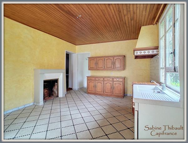 Dpt Indre et Loire (37), à vendre MARCILLY SUR MAULNE maison 7 pièces - 173 m2 - Terrain clos