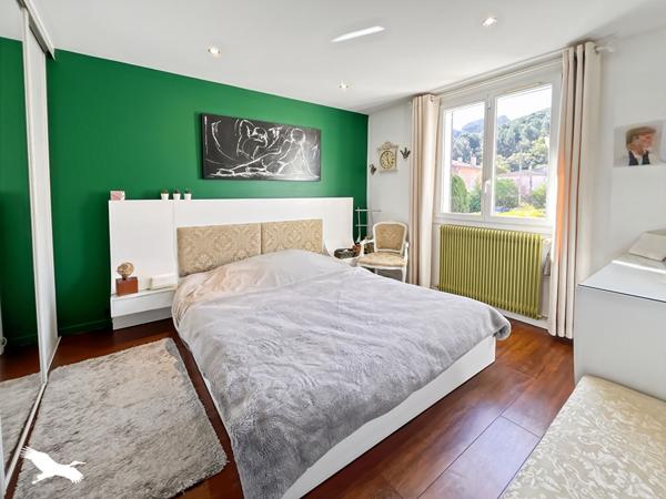 Maison à vendre |  Marseille 11 |  5 pièces | 93,9 m²