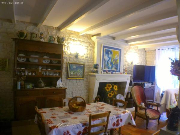 SEGONZAC A Vendre Maison en Pierre