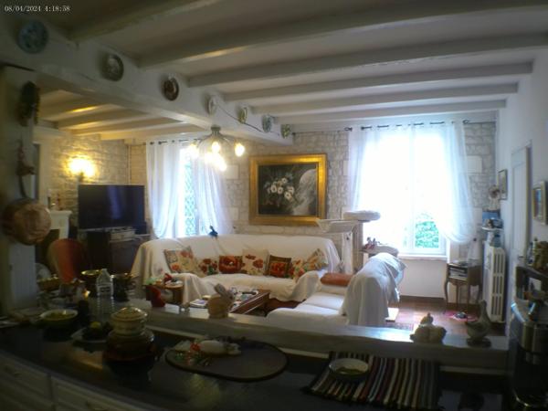 SEGONZAC A Vendre Maison en Pierre