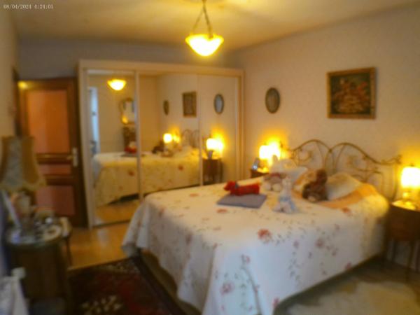 SEGONZAC A Vendre Maison en Pierre