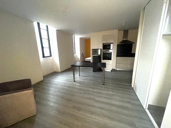 Appartement Villefranche De Rouergue 1 pièce(s) 42 m2